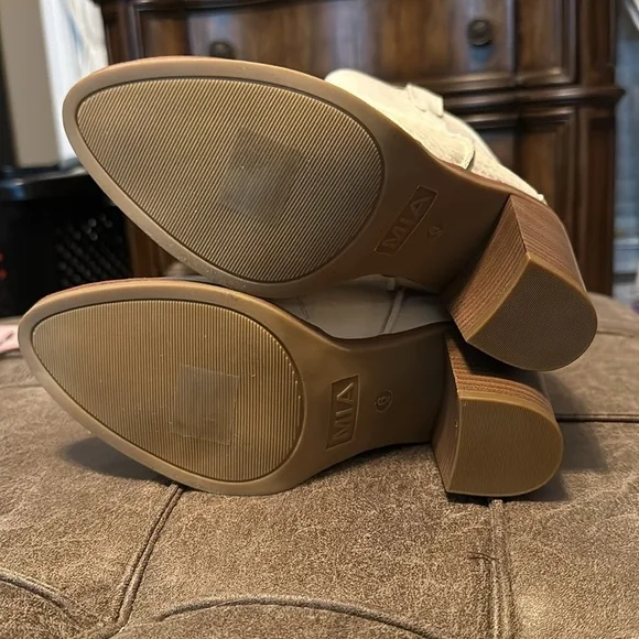 Francesca's Women's Mia Cindy Python Boots - Picture 3 of 3